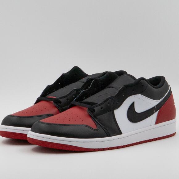 Jordan 1 Low Bred Toe 2.0 Sz 13M DS 553558-161 main image 4